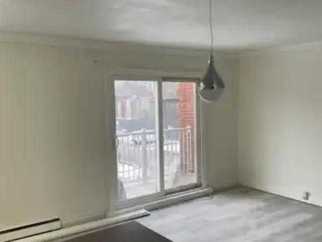 House 2 Bedroom For Rent Oakville ON 2100 ELS98533839