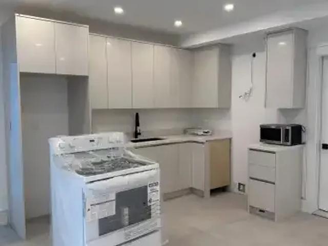 House 2 Bedroom For Rent Oakville ON 2500 ES103920610