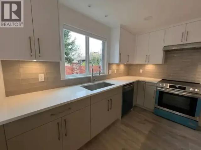 House 2 Bedroom For Rent Maple Ridge BC 2400 ES103920586