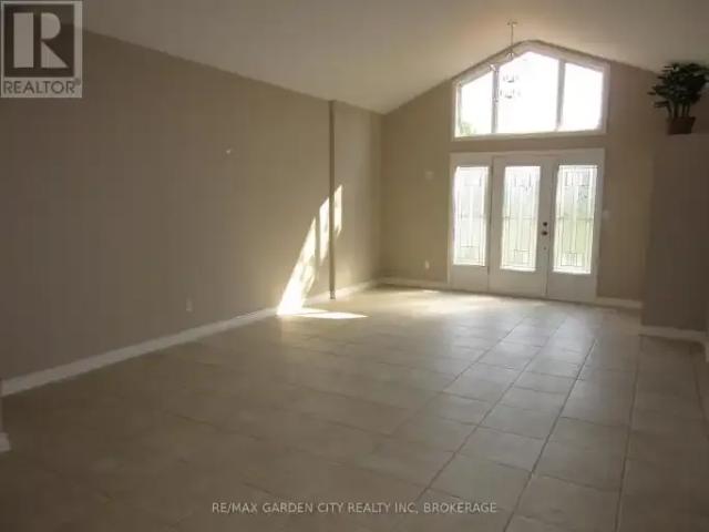 House 2 Bedroom For Rent Niagara Falls ON 3000 ES100171404