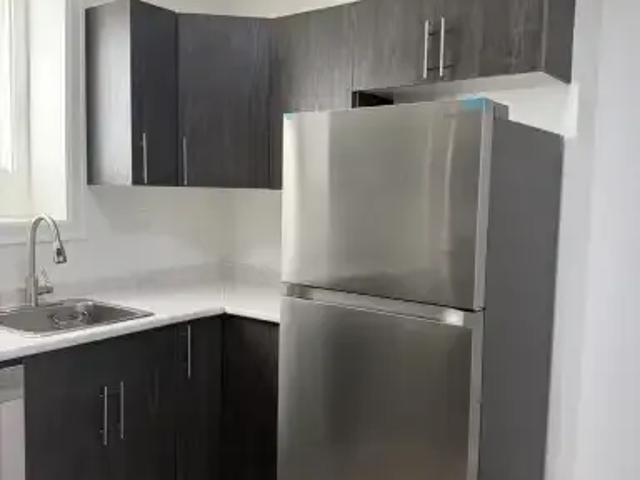 House 2 Bedroom For Rent Saskatoon SK 1300 ELS102770901