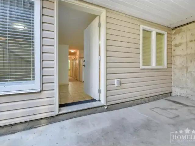 House 2 Bedroom For Rent Surrey BC 1750 ELS101476165