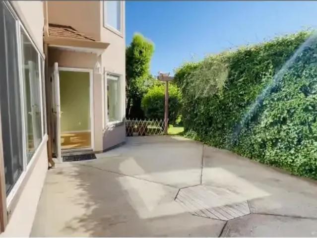 House 2 Bedroom For Rent Surrey BC 2850 ELS102434509