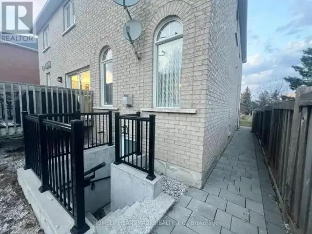 House 2 Bedroom For Rent Richmond Hill ON 1800 ES103579420