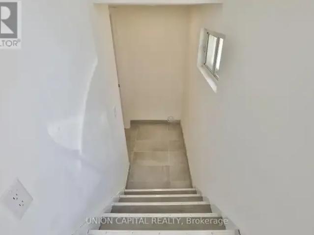 House 2 Bedroom For Rent Richmond Hill ON 1999 ES104864223