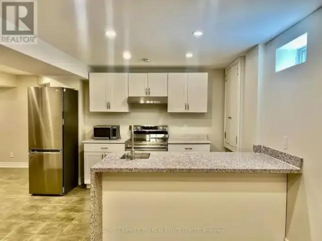 House 2 Bedroom For Rent Richmond Hill ON 2000 ELS100901120
