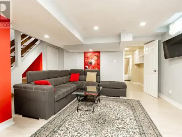 House 2 Bedroom For Rent Richmond Hill ON 2100 ES104067107