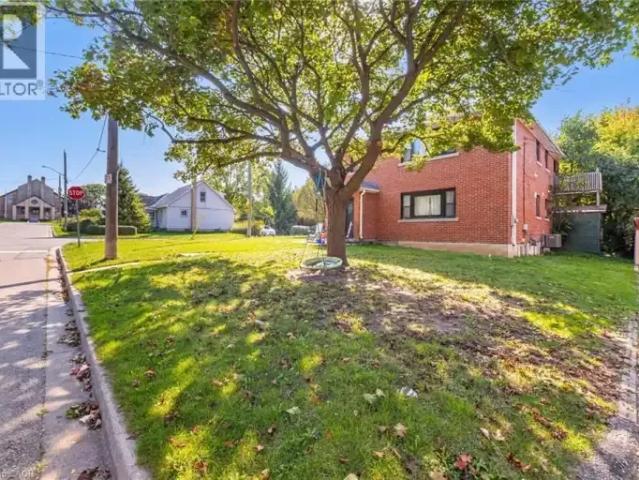House 2 Bedroom For Rent Waterloo ON 1750 ELS101879192