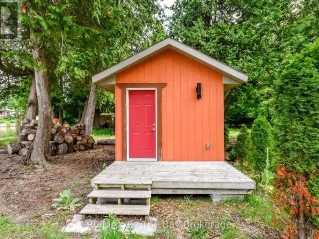 House 2 Bedroom For Rent Wasaga Beach ON 2200 ES102715519