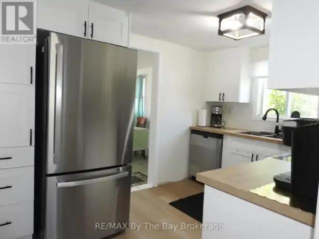House 2 Bedroom For Rent Wasaga Beach ON 3000 ES105309389