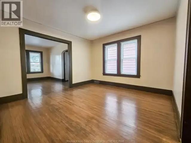 House 2 Bedroom For Rent Windsor ON 1700 ES102847505