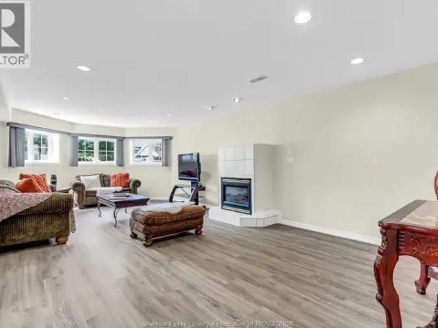 House 2 Bedroom For Rent Windsor ON 1750 ELS102243246