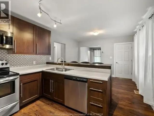 House 2 Bedroom For Rent Windsor ON 1850 ELS102085942