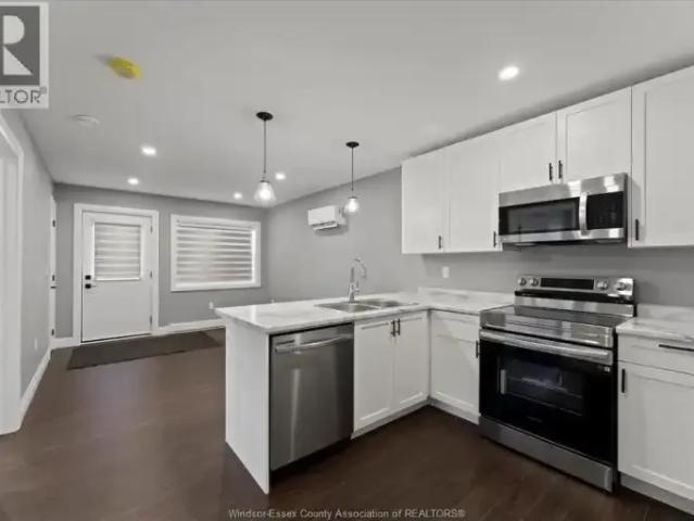 House 2 Bedroom For Rent Windsor ON 1850 ES103368117