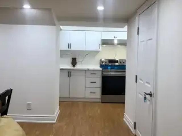 House 2 Bedroom For Rent Vaughan ON 1900 ES103695326