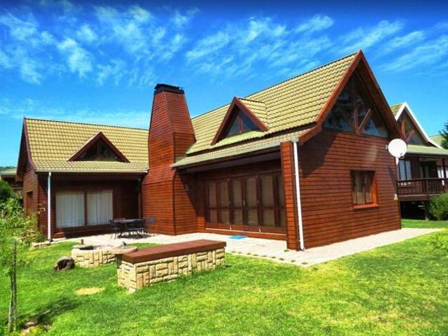 House 2 Bedroom Sedgefield Western Cape 3200 DS88996597
