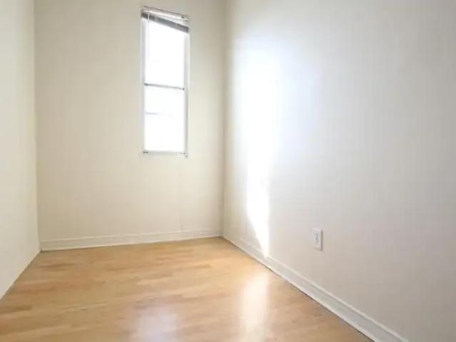 House 2.5 Bedroom For Rent Ottawa ON 2000 ELS102846696