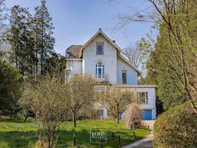 House with Terrace
