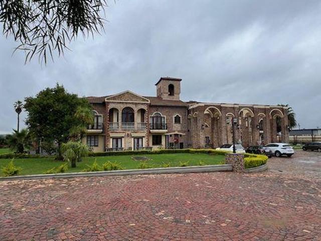 House 38 Bedroom Ruimsig Roodepoort 3500000 DS87794416