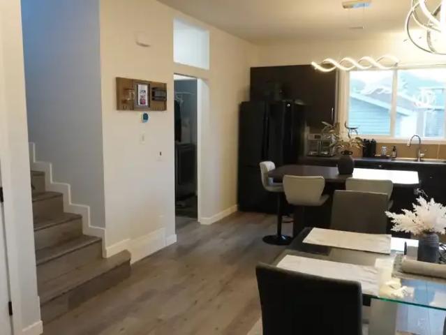 House 3 Bedroom For Rent Cochrane AB 2800 ES103060437