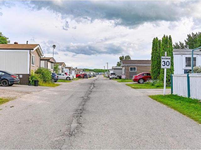 House 3 Bedroom For Rent Cold Lake AB 1400 ES96340689