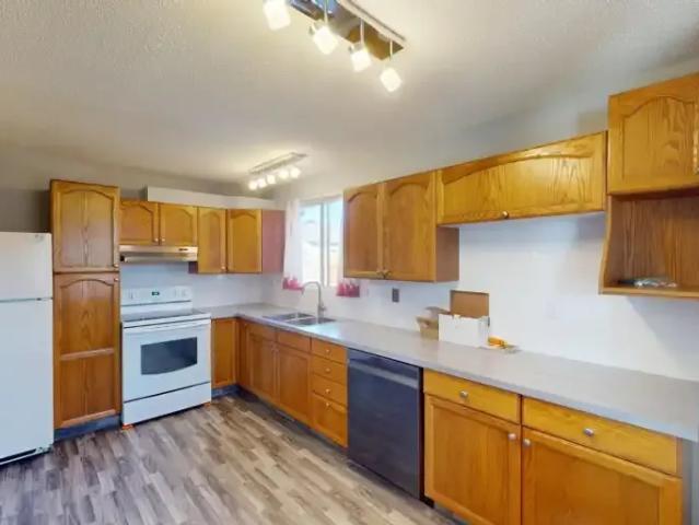 House 3 Bedroom For Rent Calgary AB 1700 ES102846520