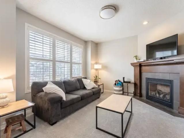 House 3 Bedroom For Rent Calgary AB 2150 ELS102847050