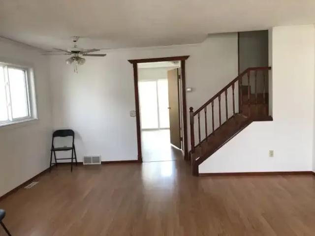 House 3 Bedroom For Rent Calgary AB 2200 ES104876824