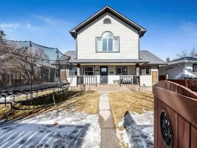 House 3 Bedroom For Rent Calgary AB 2400 ES103739979