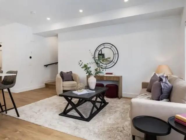 House 3 Bedroom For Rent Calgary AB 2600 ES103355169