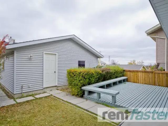 House 3 Bedroom For Rent Calgary AB 2650 ELS102468264