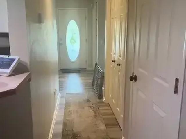 House 3 Bedroom For Rent Calgary AB 2700 ELS102847141
