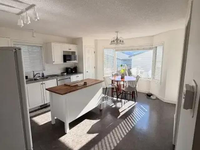 House 3 Bedroom For Rent Calgary AB 3000 ES103424630