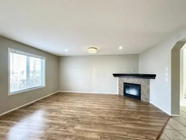 House 3 Bedroom For Rent Calgary AB 3100 ES104180947