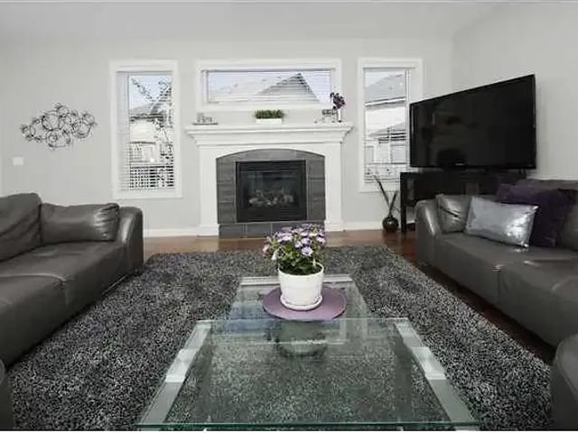 House 3 Bedroom For Rent Calgary AB 3500 ELS103011441