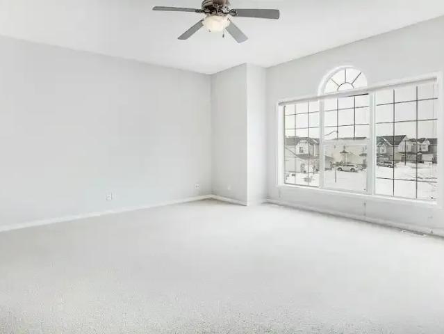 House 3 Bedroom For Rent Calgary AB 3600 ELS102882979