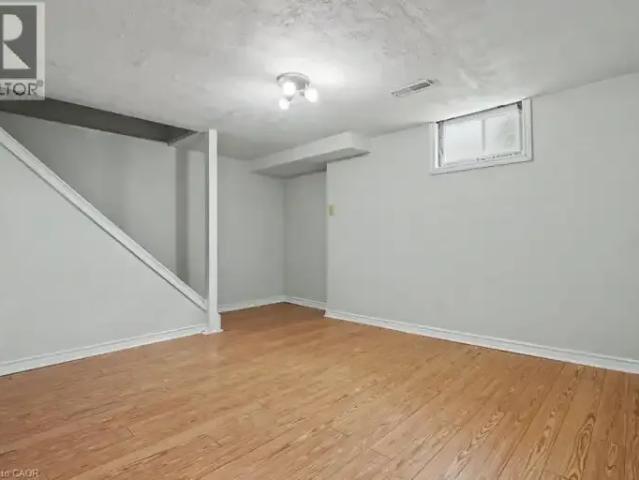 House 3 Bedroom For Rent Cambridge ON 2595 ES102272451