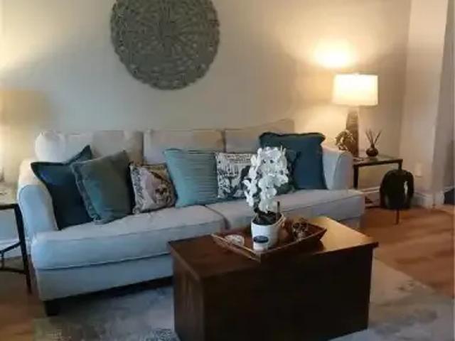House 3 Bedroom For Rent Cambridge ON 2749 ES102578756