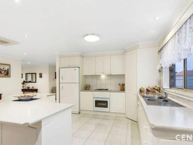 House 3 Bedroom For Rent Caroline Springs, 590 ES102913939