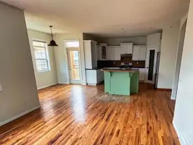 House 3 Bedroom For Rent Chestermere AB 2350 ES102366532