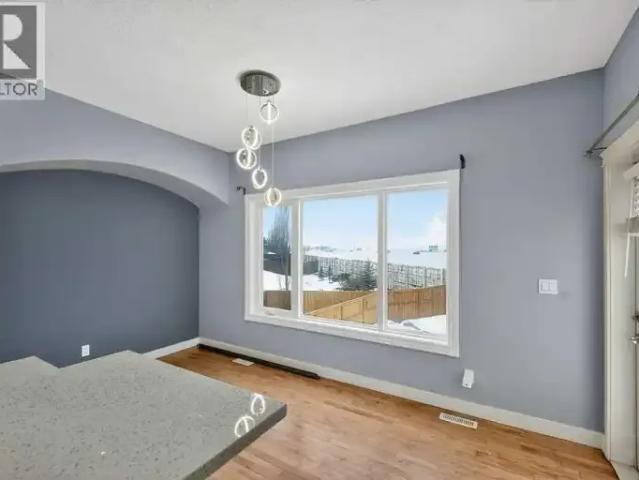 House 3 Bedroom For Rent Chestermere AB 2750 ES103011501