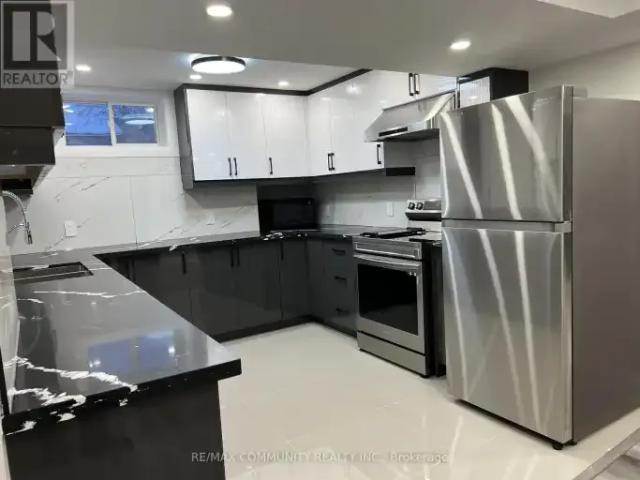 House 3 Bedroom For Rent Ajax ON 2400 ES102113826
