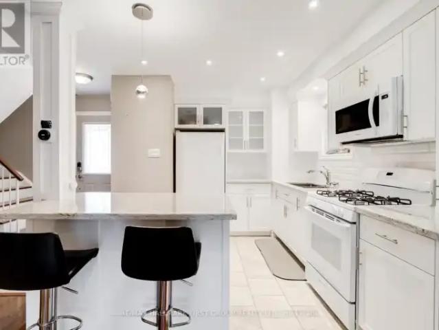 House 3 Bedroom For Rent Ajax ON 2900 ES105087968