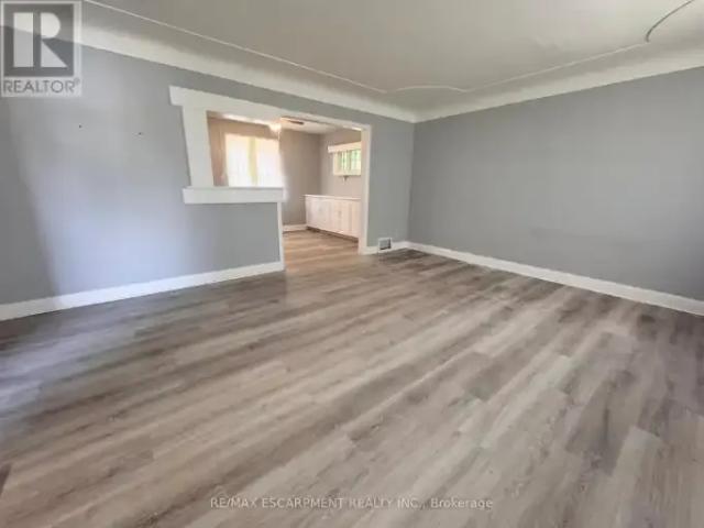 House 3 Bedroom For Rent Burlington ON 2900 ES103920548