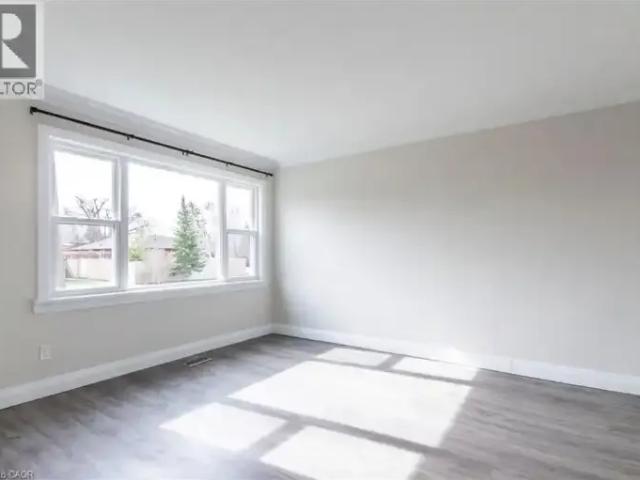 House 3 Bedroom For Rent Burlington ON 3200 ELS101789797