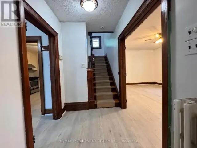House 3 Bedroom For Rent Burlington ON 3300 ES103920544