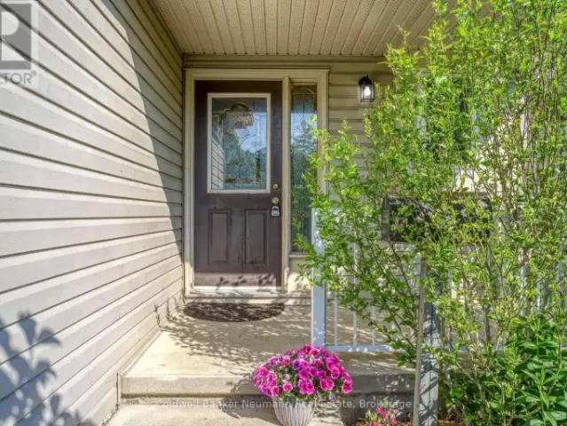 House 3 Bedroom For Rent Guelph ON 3400 ES103179157