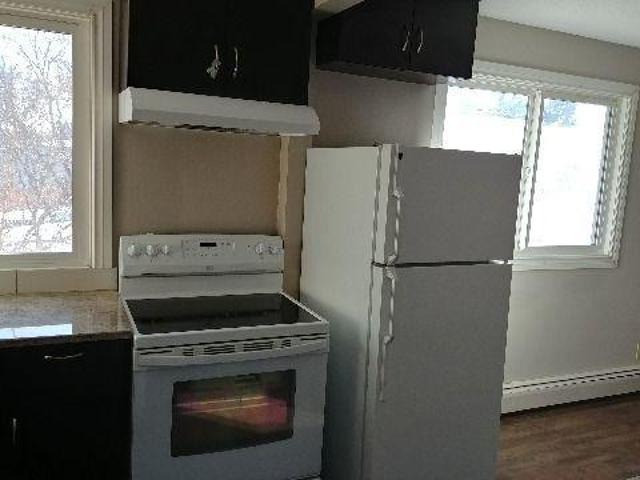 House 3 Bedroom For Rent Edmonton AB 1550 ES103410262
