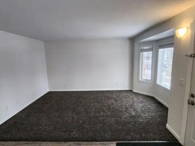 House 3 Bedroom For Rent Edmonton AB 1700 ELS102306670