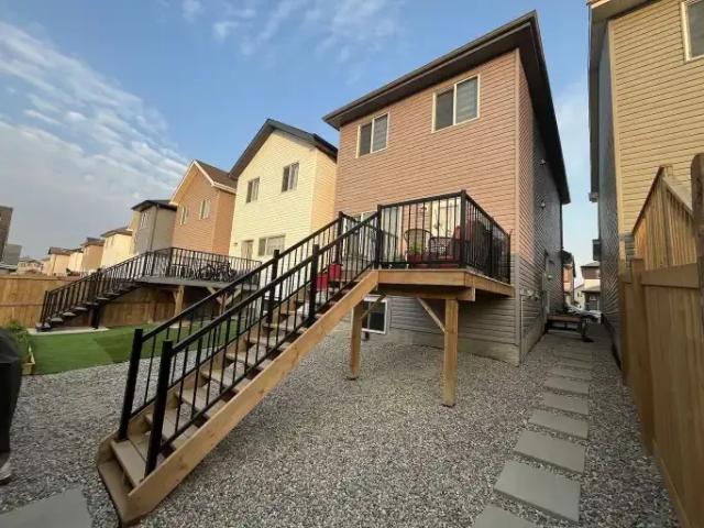 House 3 Bedroom For Rent Edmonton AB 1995 ES102770762